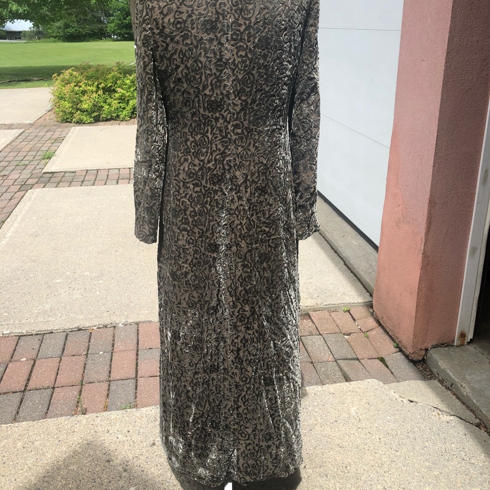 Oscar de la Renta burnout velvet coat